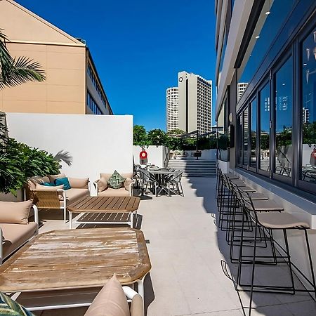 Sun Drenched Apartment In The Heart Of Surfers Gold Coast Exterior photo